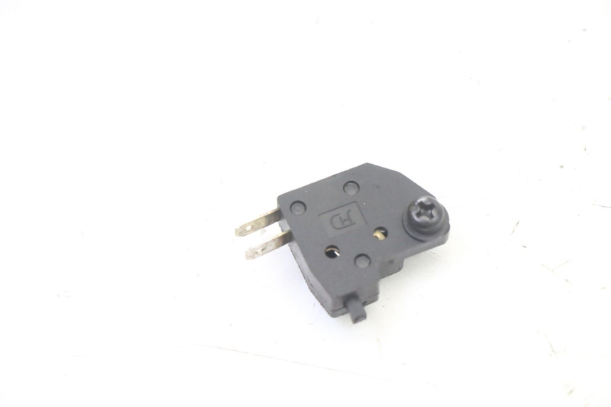 photo de LUZ FRENO INTERRUPTOR DERECHA PEUGEOT KISBEE 2T 50 (2018 - 2022)