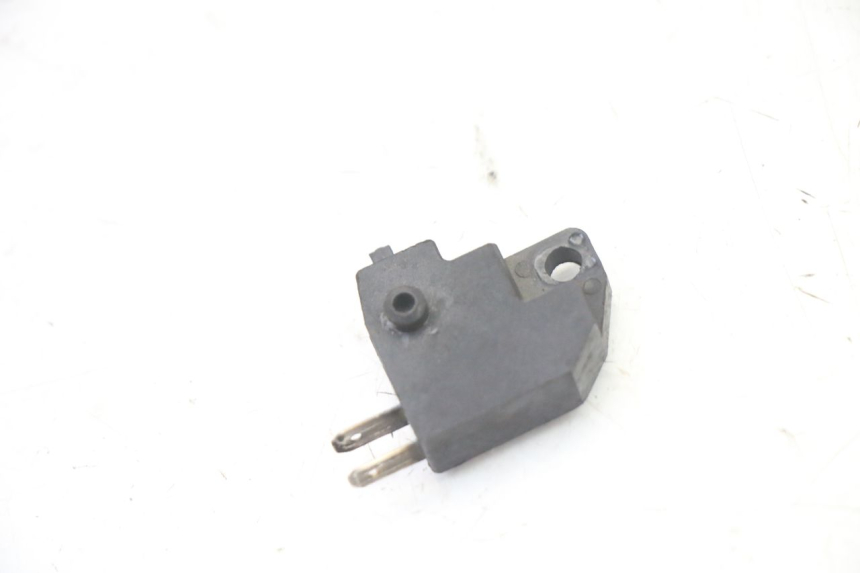 photo de LUZ FRENO INTERRUPTOR DERECHA PEUGEOT KISBEE 2T 50 (2010 - 2017)