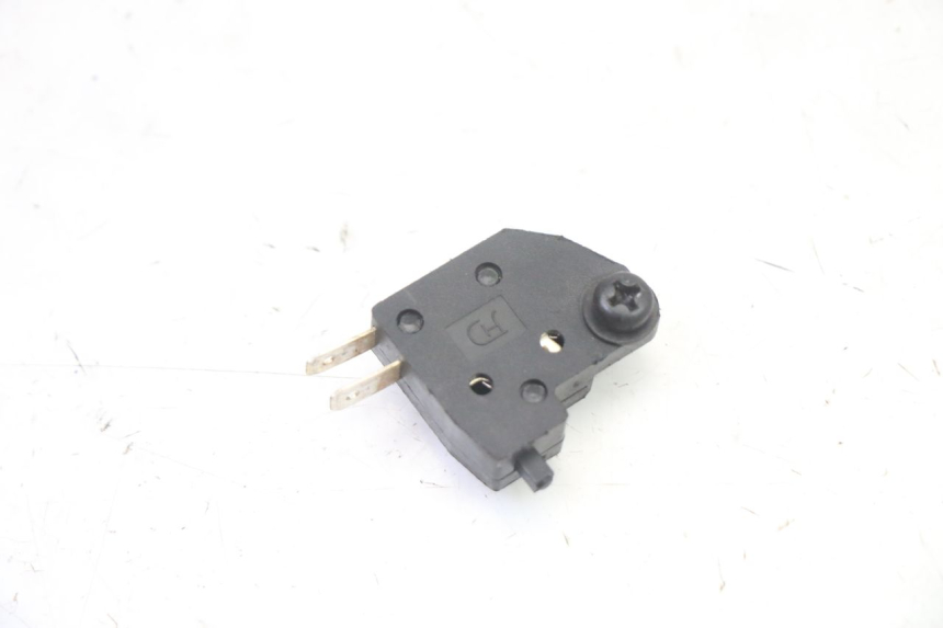 photo de LUZ FRENO INTERRUPTOR DERECHA PEUGEOT KISBEE 4T 50 (2018 - 2022)