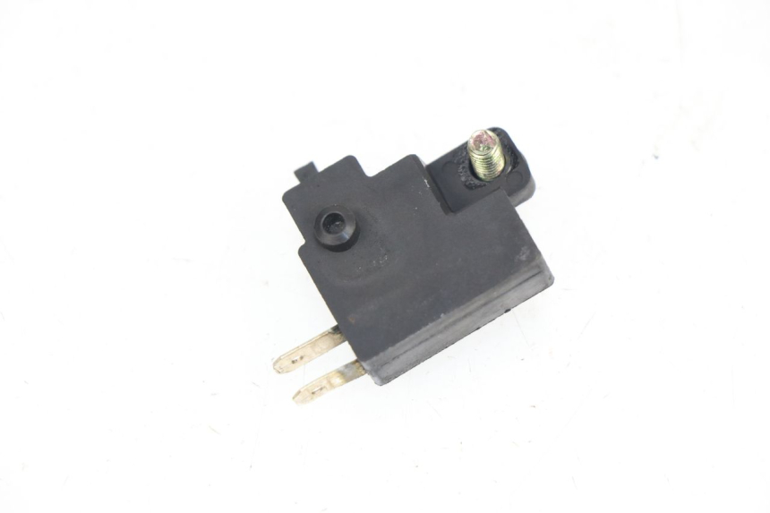 photo de CONTACTOR DE LUZ DE FRENO DERECHO KYMCO AGILITY 4T 50 (2005 - 2018)