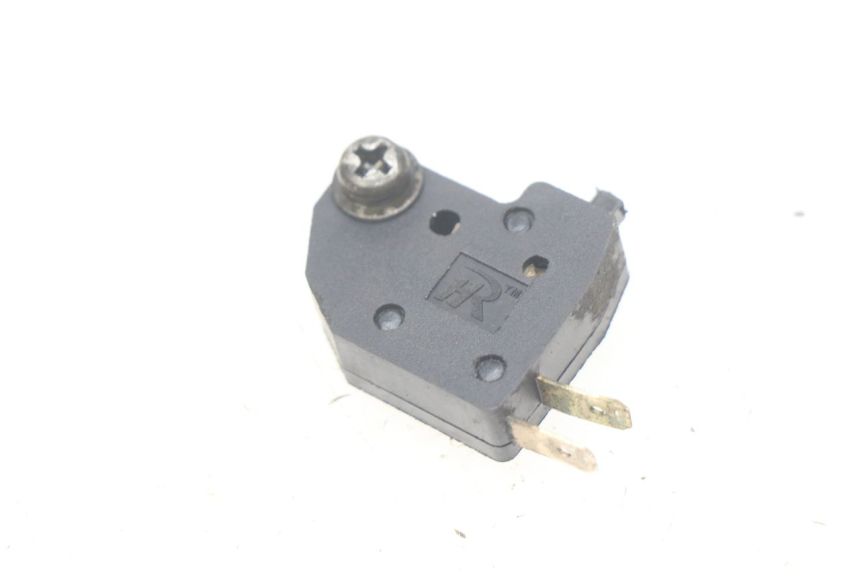 photo de CONTACTOR DE LUZ DE FRENO DERECHO KYMCO AGILITY 4T 50 (2018 - 2022)