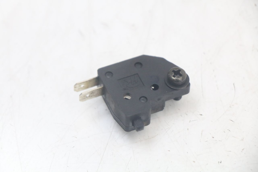 photo de CONTACTOR DE LUZ DE FRENO DERECHO KYMCO AGILITY 4T 50 (2018 - 2022)