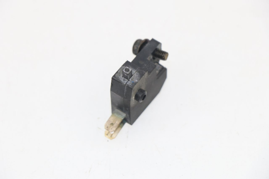 photo de CONTACTOR DE LUZ DE FRENO DERECHO KYMCO AGILITY RS 2T 50 (2009 - 2013)