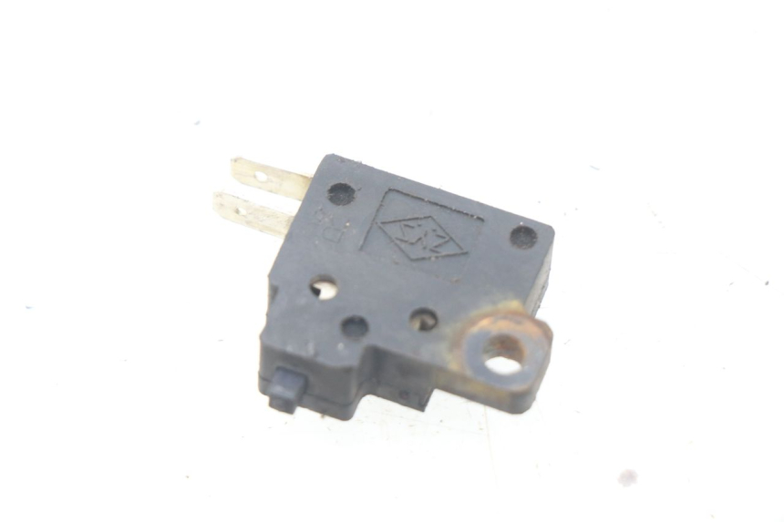 photo de CONTACTOR DE LUZ DE FRENO DERECHO KYMCO DINK 4T 50 (2007 - 2018)