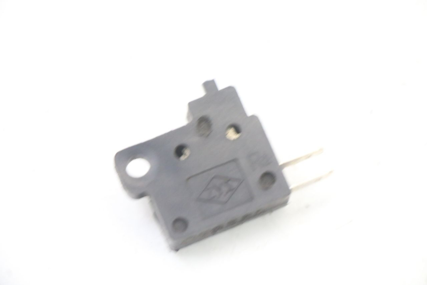 photo de LUZ FRENO INTERRUPTOR DERECHA KYMCO GRAND DINK 125 (2008 - 2014)