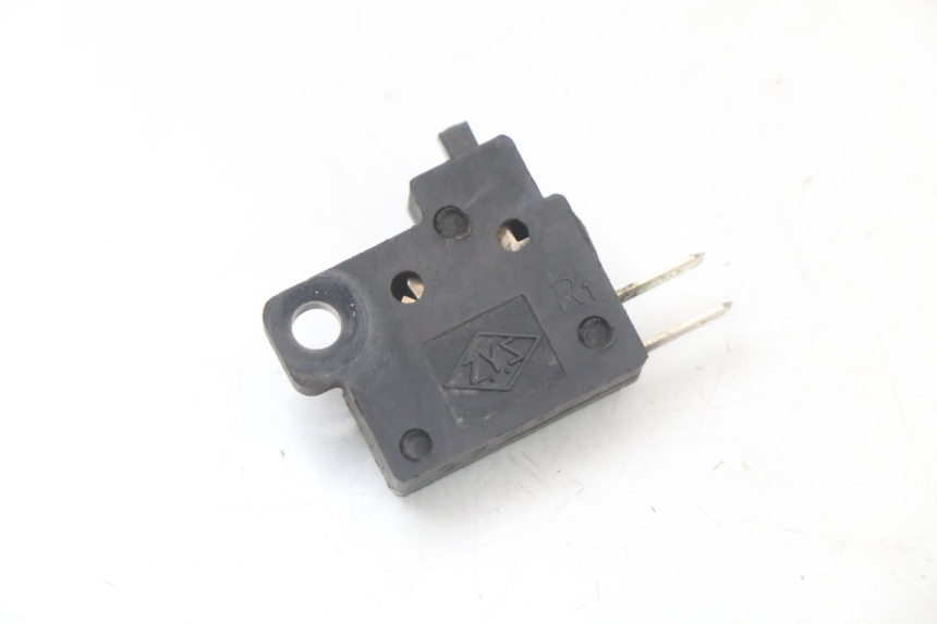 photo de Interruptor de luz de freno derecho KYMCO XCITING 250 (2006 - 2009)