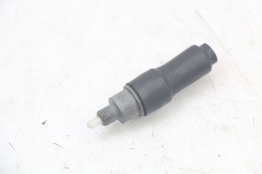 photo de LUZ FRENO INTERRUPTOR DERECHA MBK MACH G AC 50 (2002 - 2014)