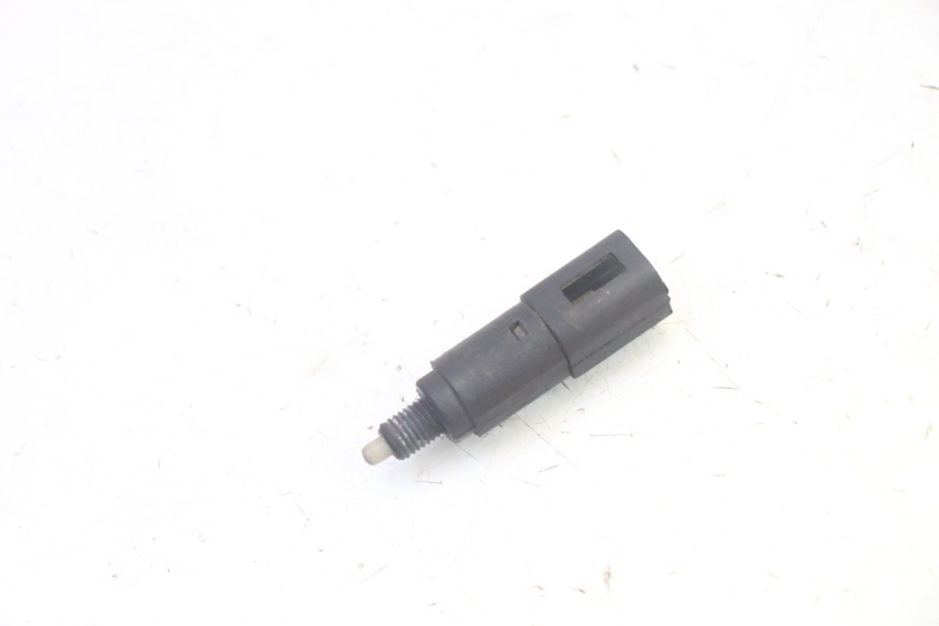 photo de LUZ FRENO INTERRUPTOR DERECHA PIAGGIO MP3 125 (2006 - 2014)