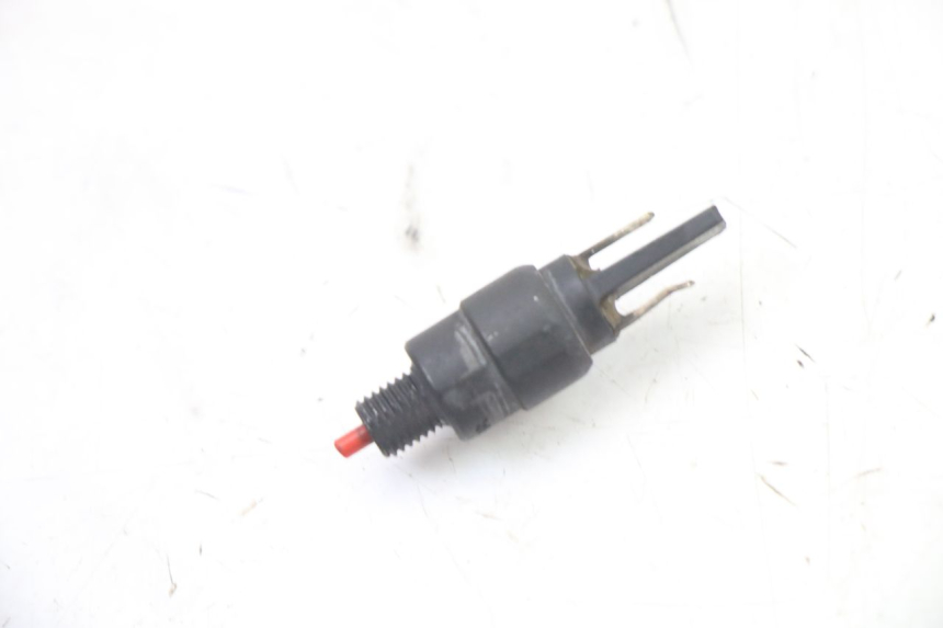 photo de LUZ FRENO INTERRUPTOR DERECHA PIAGGIO NEW TYPHOON 50 (2018 - 2021)