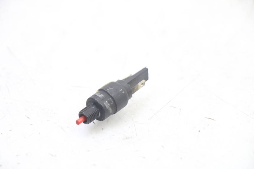 photo de LUZ FRENO INTERRUPTOR DERECHA PIAGGIO NEW TYPHOON 50 (2018 - 2021)