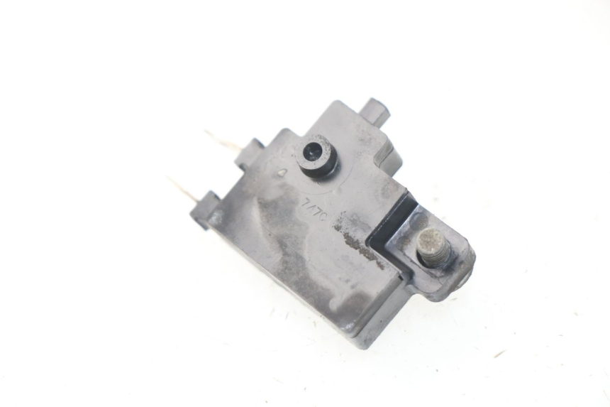 photo de LUZ FRENO INTERRUPTOR DERECHA HONDA NSS EX FORZA 250 (2005 - 2013)