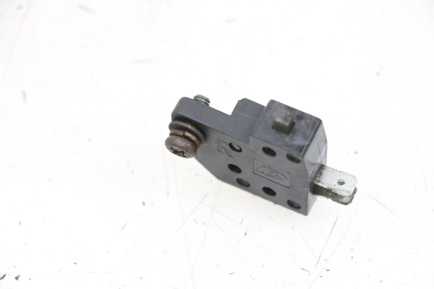 photo de CONTACTOR DE LUZ DE FRENO DERECHO JM MOTORS OLDIES 4T 50 (2010 - 2020) - Zoom estado de uso