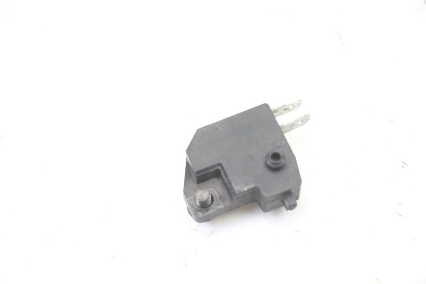 photo de CONTACTOR DE LUZ DE FRENO DERECHO SYM ORBIT 2 4T 50 (2008 - 2017)