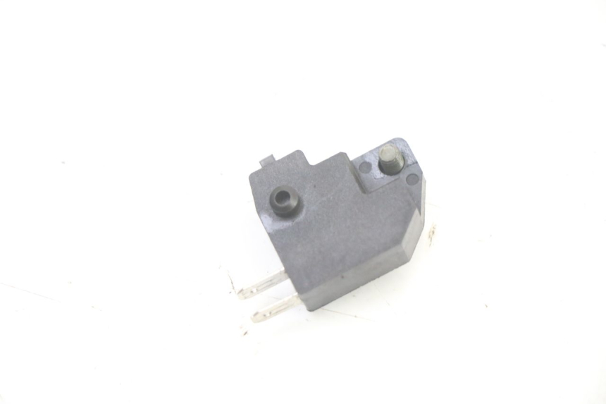 photo de LUZ FRENO INTERRUPTOR DERECHA SYM ORBIT III 3 4T 50 (2021 - 2025)
