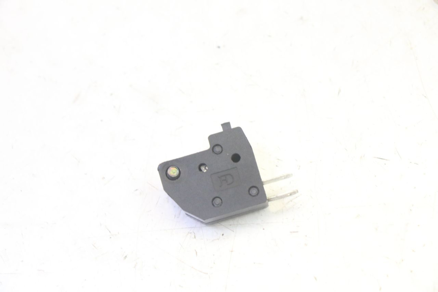 photo de LUZ FRENO INTERRUPTOR DERECHA SYM ORBIT III 3 4T 50 (2021 - 2025) - Zoom estado de uso