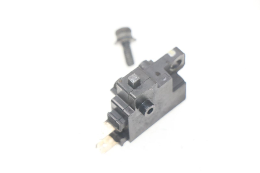 photo de LUZ FRENO INTERRUPTOR DERECHA HONDA PCX (JF47) 125 (2012 - 2013)