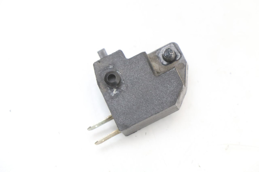 photo de LUZ FRENO INTERRUPTOR DERECHA PEUGEOT KISBEE 4T 50 (2018 - 2022)