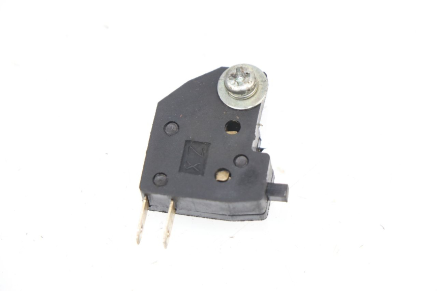 photo de LUZ FRENO INTERRUPTOR DERECHA PEUGEOT KISBEE 4T 50 (2010 - 2017)