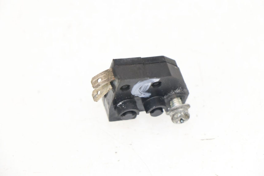 photo de CONTACTOR DE LUZ DE FRENO DERECHO PEUGEOT SATELIS 125 (2010 - 2012)