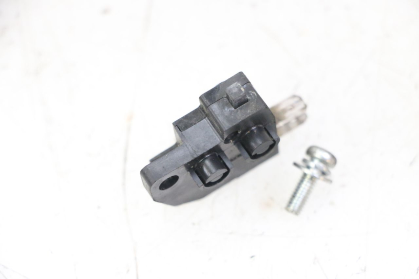 photo de LUZ FRENO INTERRUPTOR DERECHA PEUGEOT SATELIS 125 (2013 - 2018)