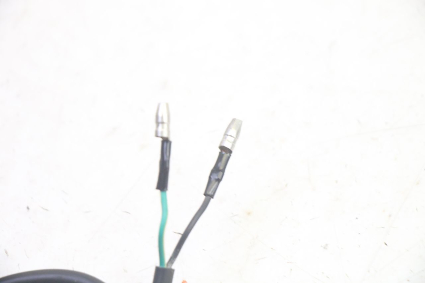 photo de LUZ FRENO INTERRUPTOR DERECHA EFUN PUSA 1 - Primer plano técnico