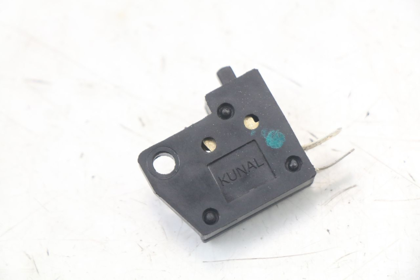 photo de LUZ FRENO INTERRUPTOR DERECHA ROYAL ENFIELD CONTINENTAL GT 650 (2019 - 2024)