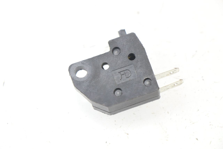 photo de LUZ FRENO INTERRUPTOR DERECHA S-RIDER CAPRI 2T 50 (2010 - 2017)