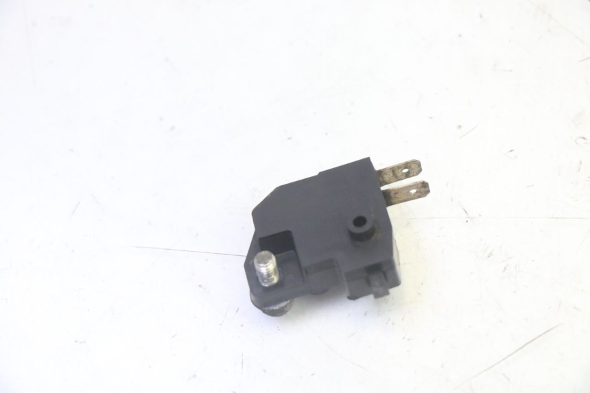 photo de CONTACTOR DE LUZ DE FRENO DERECHO PEUGEOT SATELIS 125 (2010 - 2012)