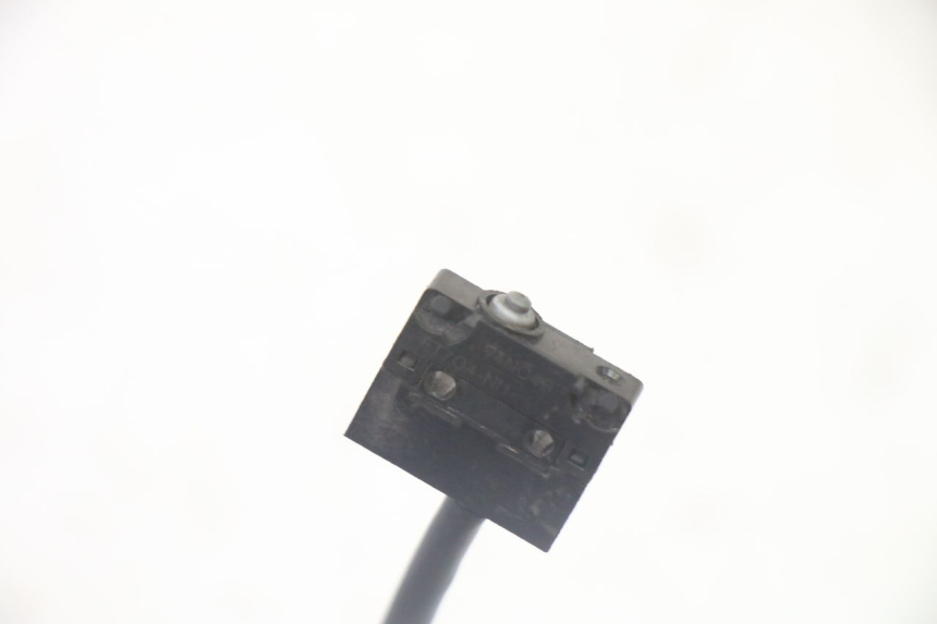 photo de CONTACTOR DE LUZ DE FRENO DERECHO PEUGEOT SATELIS 125 (2006 - 2009)