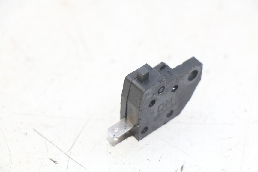 photo de CONTACTOR DE LUZ DE FRENO DERECHO GAS-GAS SM ROOKIE 50 (2001 - 2005)