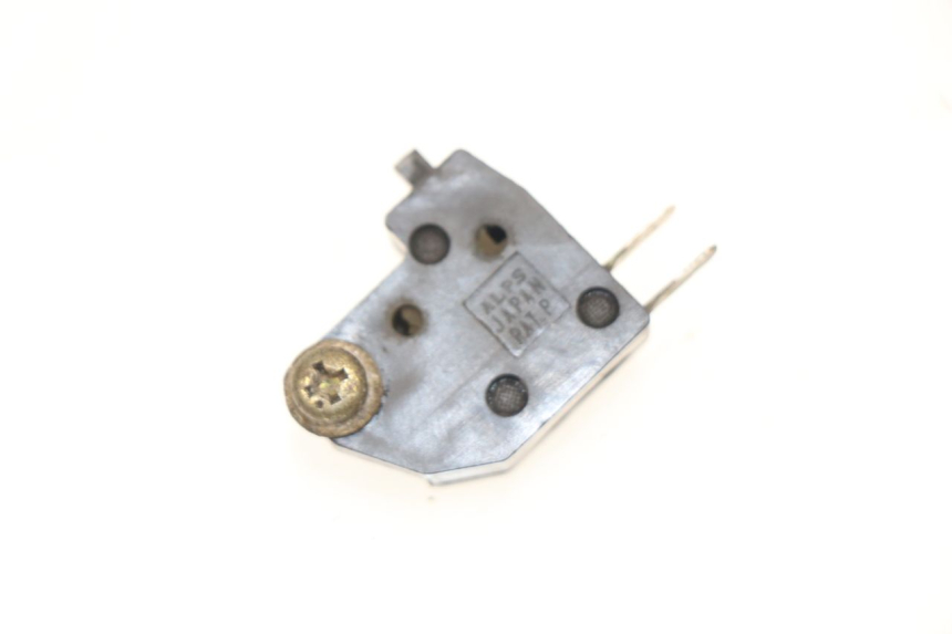 photo de LUZ FRENO INTERRUPTOR DERECHA TRIUMPH SPRINT RS 955 (2000 - 2001)