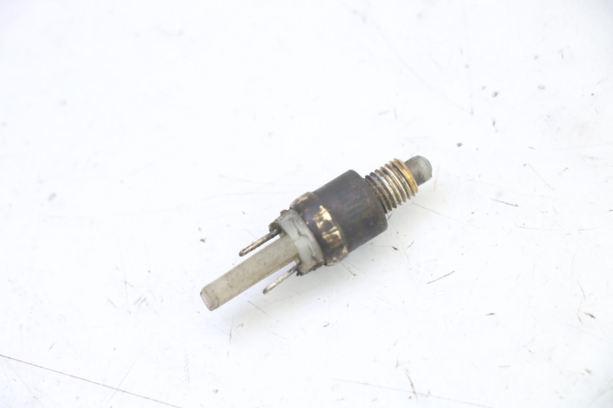 photo de LUZ FRENO INTERRUPTOR DERECHA KTM SUPERENDURO R 950 (2005 - 2009)