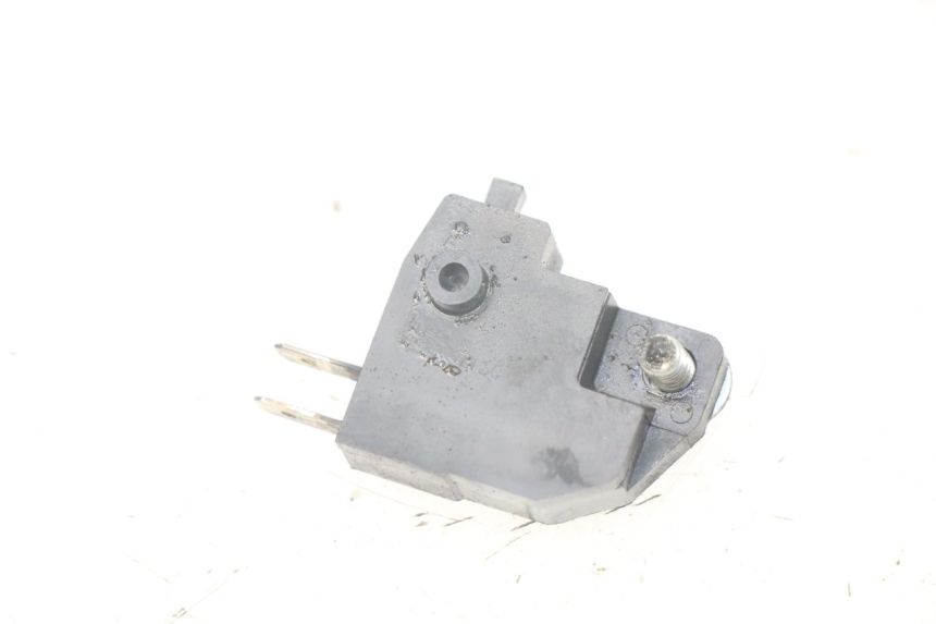 photo de CONTACTOR DE LUZ DE FRENO DERECHO SUZUKI BURGMAN 125 (2007 - 2014)