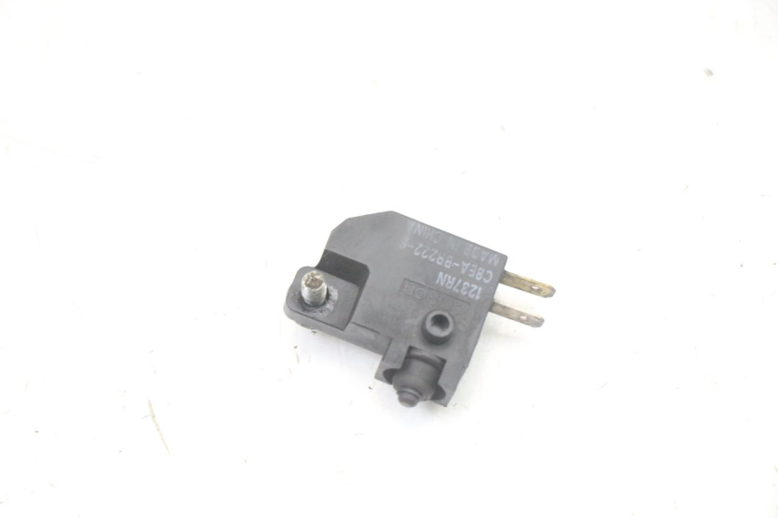 photo de LUZ FRENO INTERRUPTOR DERECHA SUZUKI BURGMAN 125 (2018 - 2021)