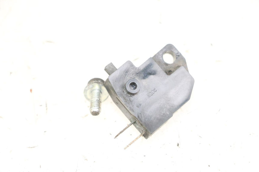 photo de CONTACTOR DE LUZ DE FRENO DERECHO SUZUKI BURGMAN 125 (2007 - 2014)