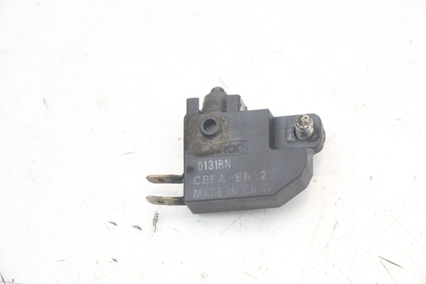 photo de LUZ FRENO INTERRUPTOR DERECHA SUZUKI GSR 750 (2011 - 2017)