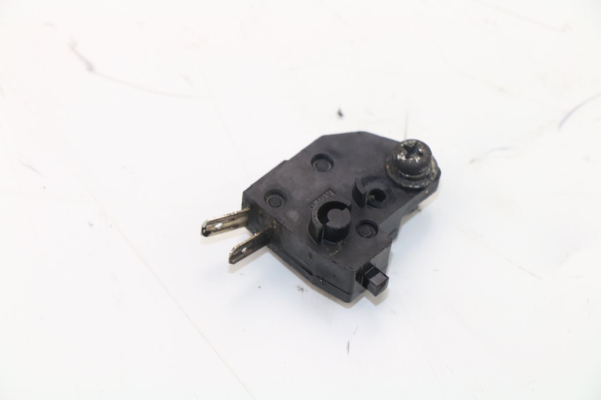 photo de LUZ FRENO INTERRUPTOR DERECHA SUZUKI SV N 650 (2003 - 2009)