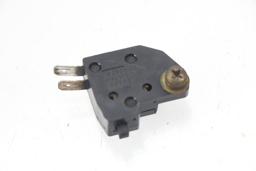 photo de LUZ FRENO INTERRUPTOR DERECHA SUZUKI TU X TUX VOLTY 125 (1999 - 2001)