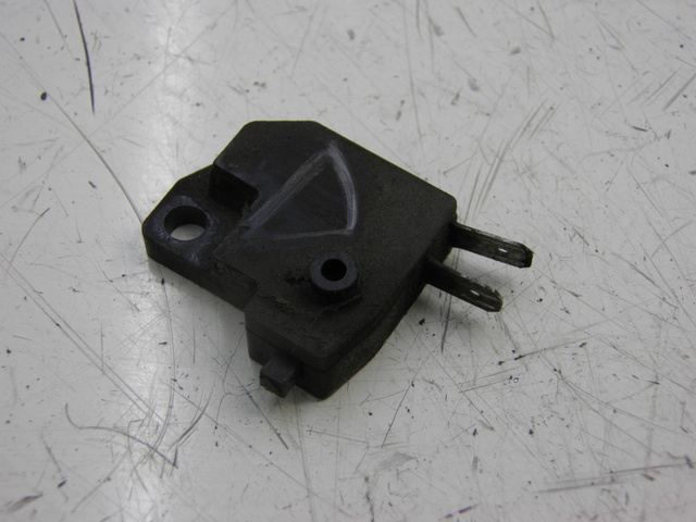 photo de LUZ FRENO INTERRUPTOR DERECHA SUZUKI TU X TUX VOLTY 125 (1999 - 2001)