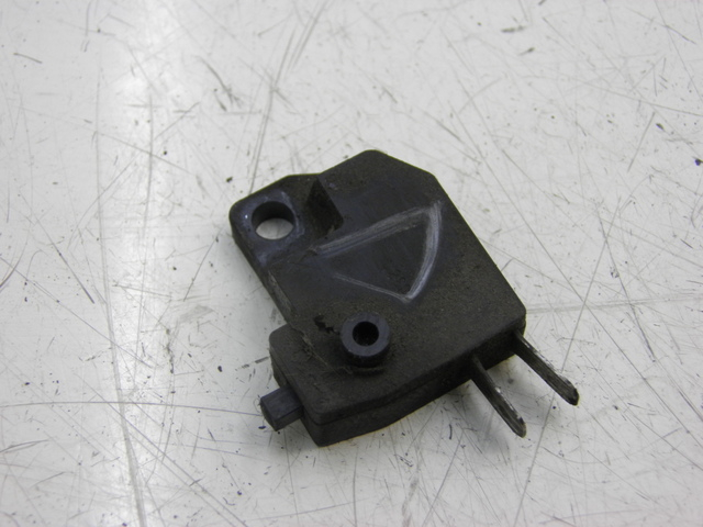 photo de LUZ FRENO INTERRUPTOR DERECHA SUZUKI TU X TUX VOLTY 125 (1999 - 2001)