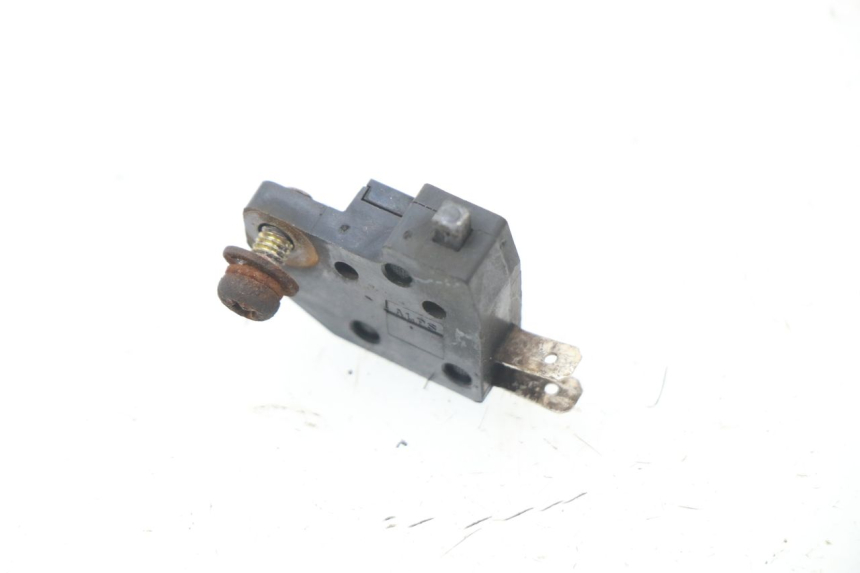 photo de CONTACTOR DE LUZ DE FRENO DERECHO SUZUKI UH BURGMAN 125 (2002 - 2006)