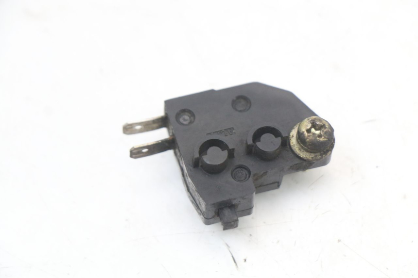 photo de LUZ FRENO INTERRUPTOR DERECHA SUZUKI VL INTRUDER 125 (2004 - 2007)