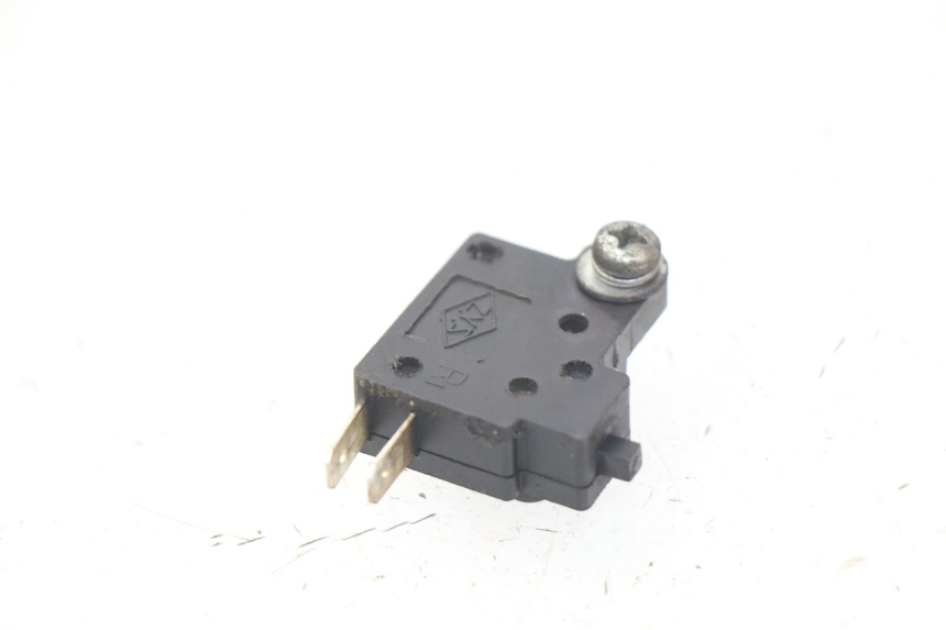 photo de LUZ FRENO INTERRUPTOR DERECHA SYM GTS EFI ABS 125 (2012 - 2016)