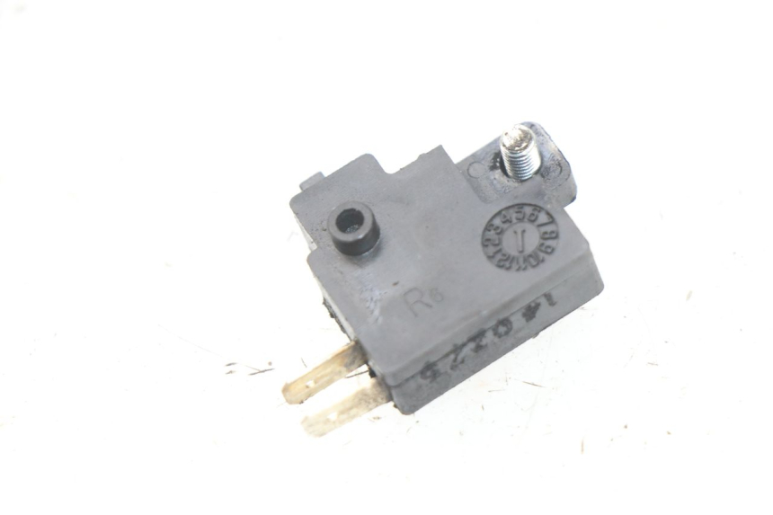 photo de LUZ FRENO INTERRUPTOR DERECHA SYM GTS EFI ABS 125 (2012 - 2016)