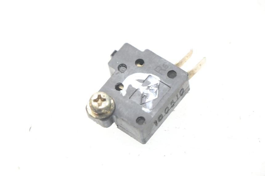 photo de LUZ FRENO INTERRUPTOR DERECHA SYM GTS EVO 125 (2009 - 2013)