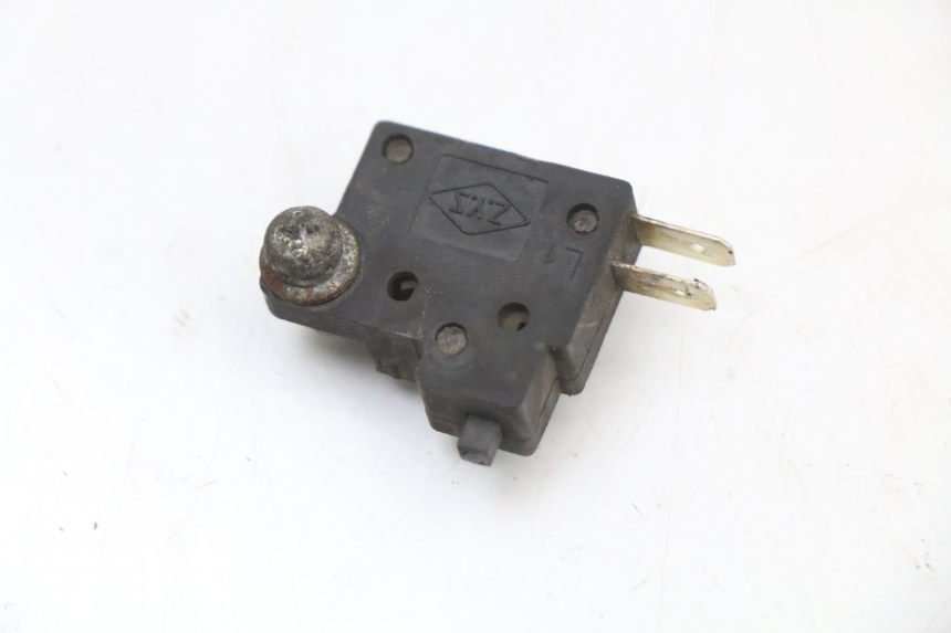 photo de LUZ FRENO INTERRUPTOR DERECHA SYM JOYRIDE EVO 125 (2009 - 2016)