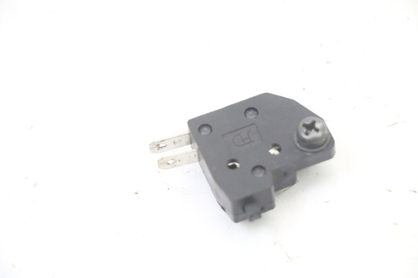 photo de CONTACTOR DE LUZ DE FRENO DERECHO SYM ORBIT III 3 4T 50 (2018 - 2021)