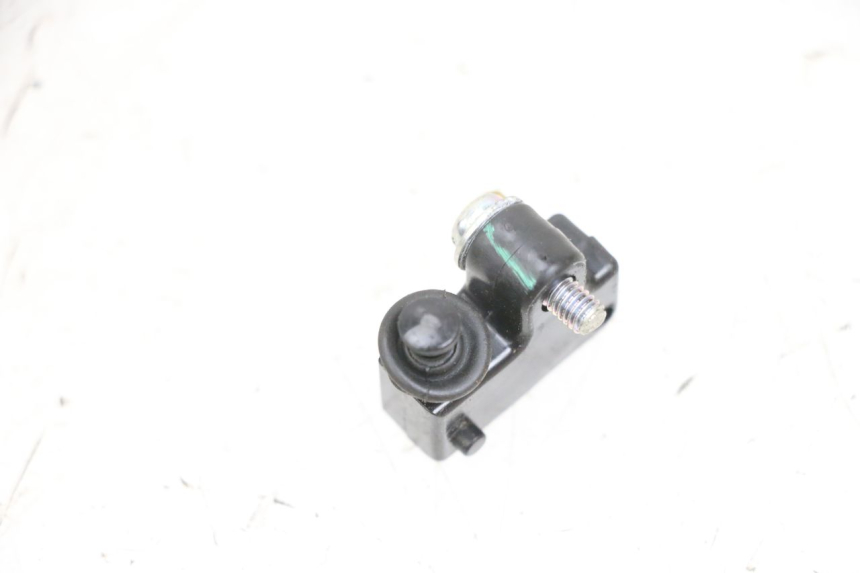 photo de LUZ FRENO INTERRUPTOR DERECHA YAMAHA TRICITY 300 (2020 - 2024) - Zoom estado de uso
