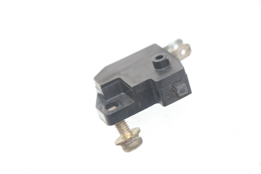 photo de LUZ FRENO INTERRUPTOR DERECHA SUZUKI UC EPICURO 125 (1999 - 2003)