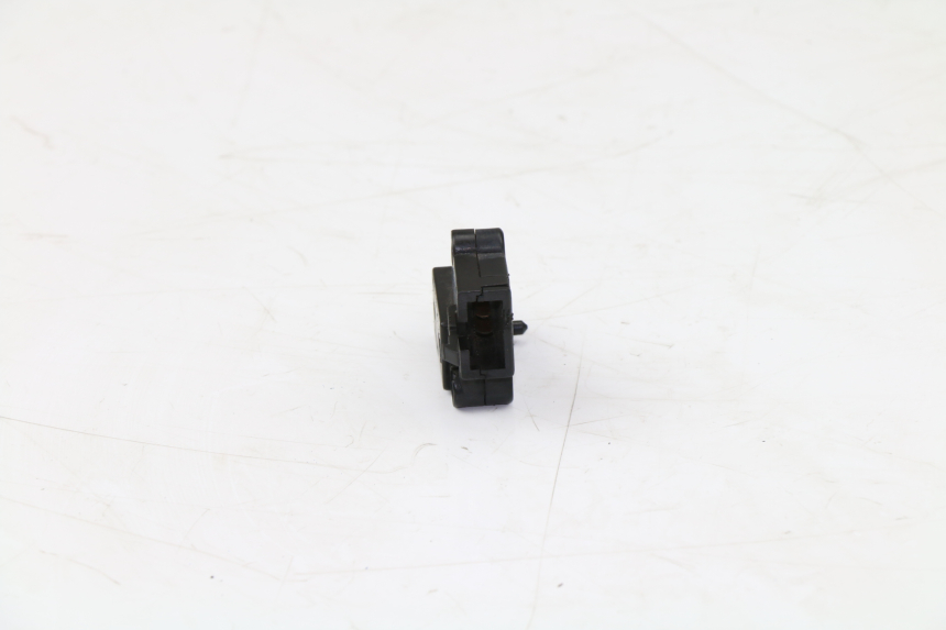 photo de LUZ FRENO INTERRUPTOR DERECHA KAWASAKI VERSYS ABS 650 (2006 - 2010)